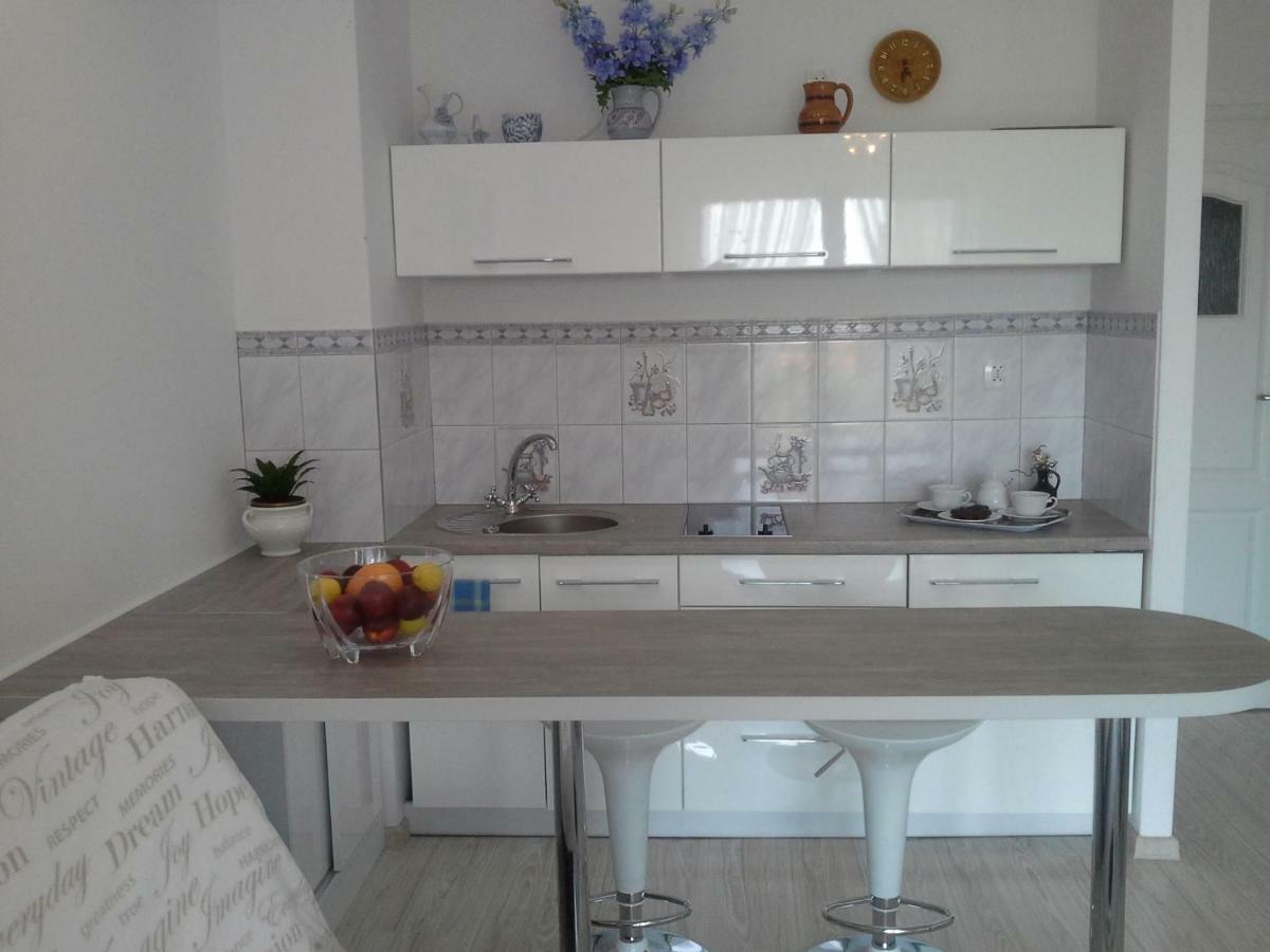 Apartamenty Porta Mare Дзивновек Экстерьер фото